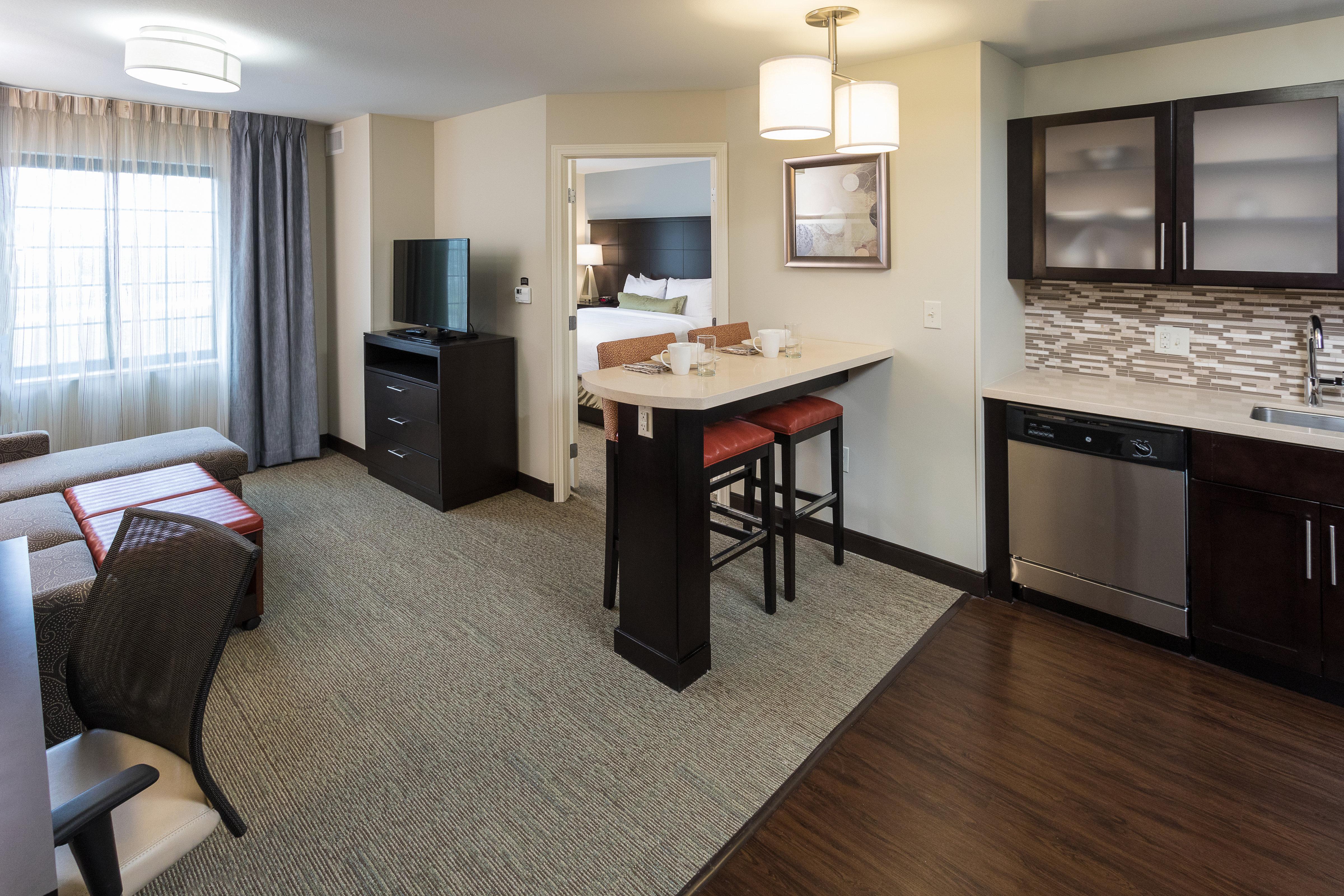 Staybridge Suites Omaha West, An Ihg Hotel Exterior photo